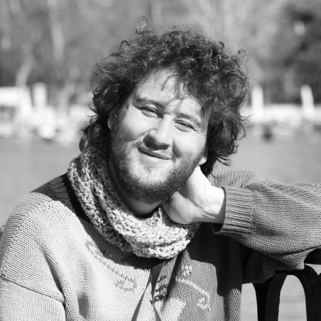 Bautista Schötz Úbeda, Colaborador